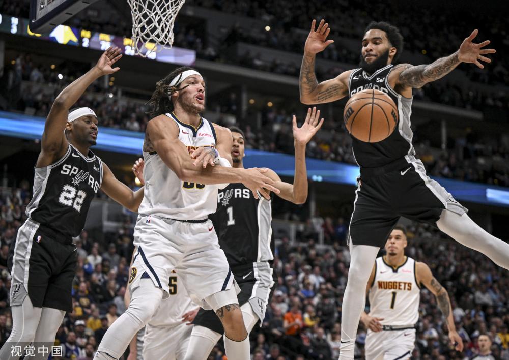 场上的佼佼 场上的佼佼